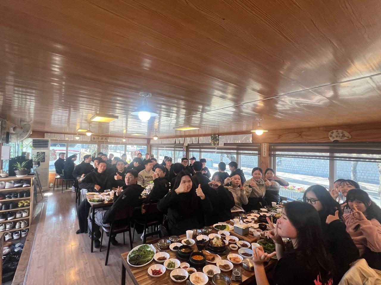 식사시간.jpg 첨부 이미지