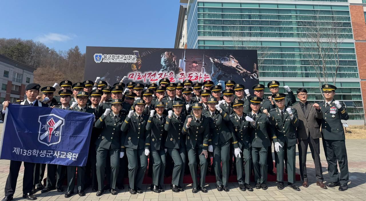 단체사진.jpg 첨부 이미지